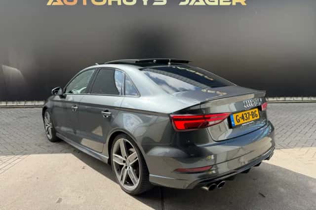 Audi A3 (2017) thumbnail 3