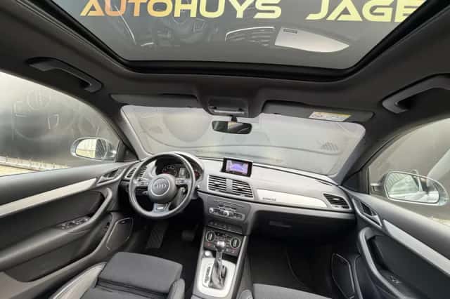 Audi Q3 (2015) thumbnail 4