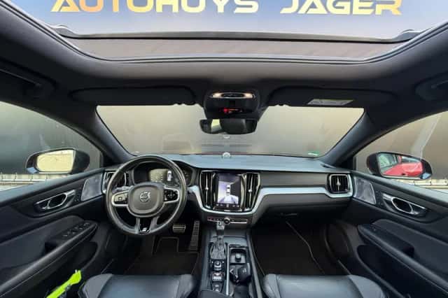 Volvo S60 (2019) thumbnail 4