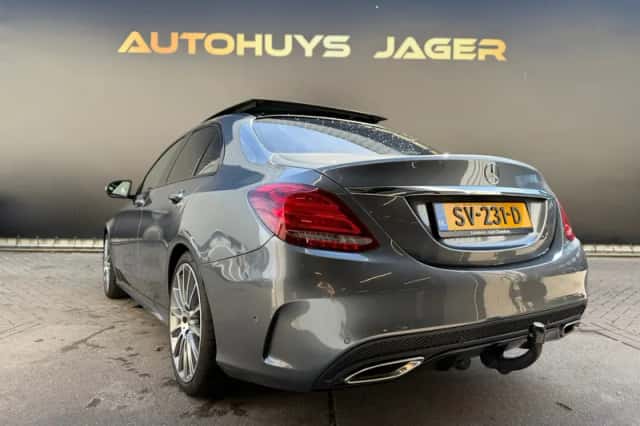 Mercedes-Benz C-Klasse (2018) thumbnail 2