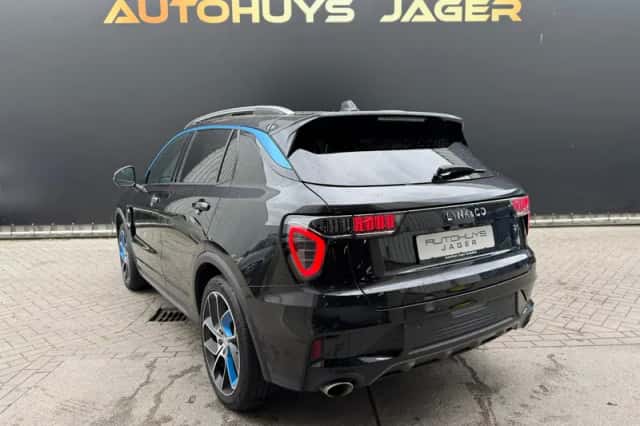 Lynk & Co 01 (2023) thumbnail 2