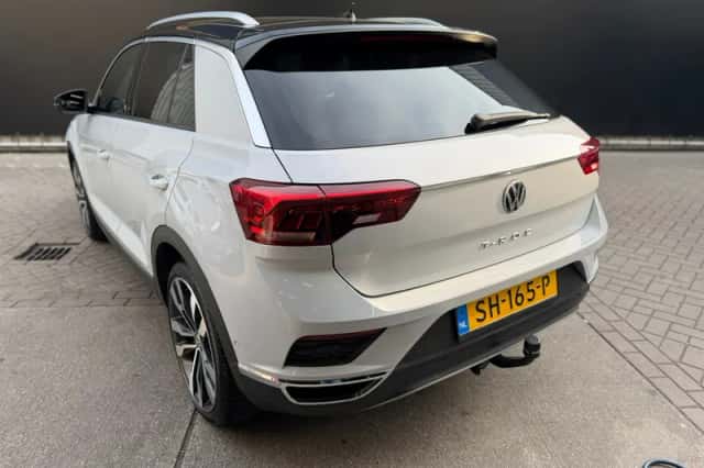 Volkswagen T-Roc (2018) thumbnail 6