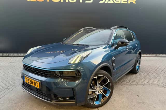 Lynk & Co 01 (2023) thumbnail 1
