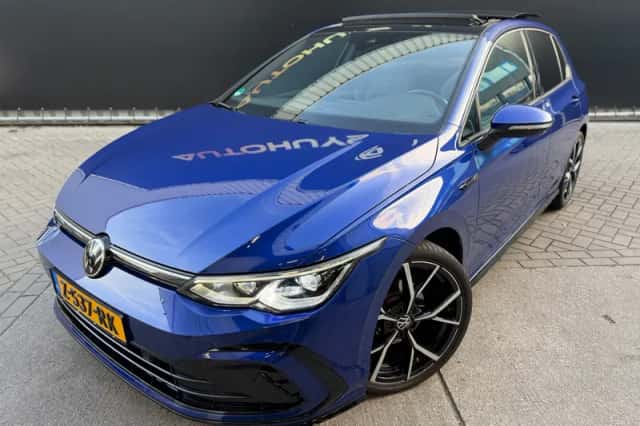 Volkswagen Golf (2023) thumbnail 5