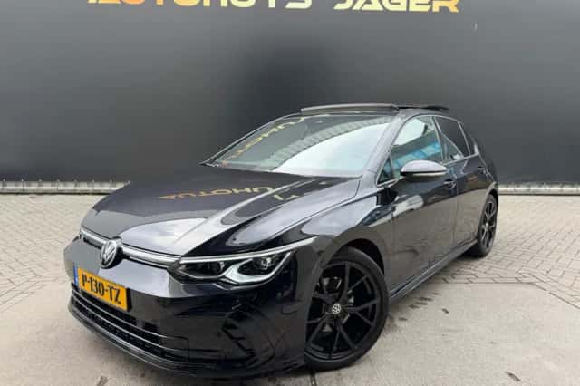 Volkswagen Golf (2021) thumbnail 1