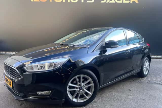 Ford Focus (2018) thumbnail 1