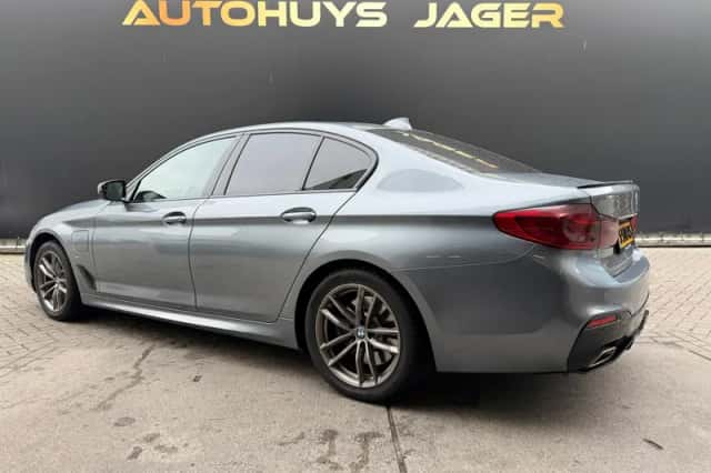 BMW 5-Serie (2019) thumbnail 2