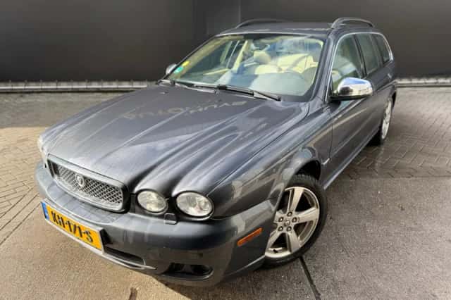 Jaguar X-Type (2008) thumbnail 4
