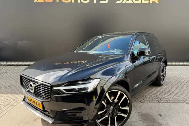 Volvo XC60 (2021) thumbnail 1