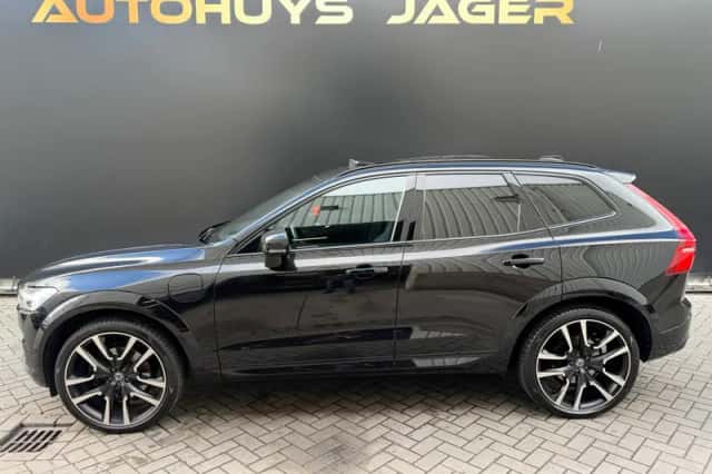 Volvo XC60 (2021) thumbnail 4