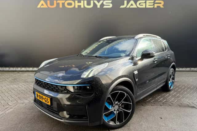 Lynk & Co 01 (2022) thumbnail 1