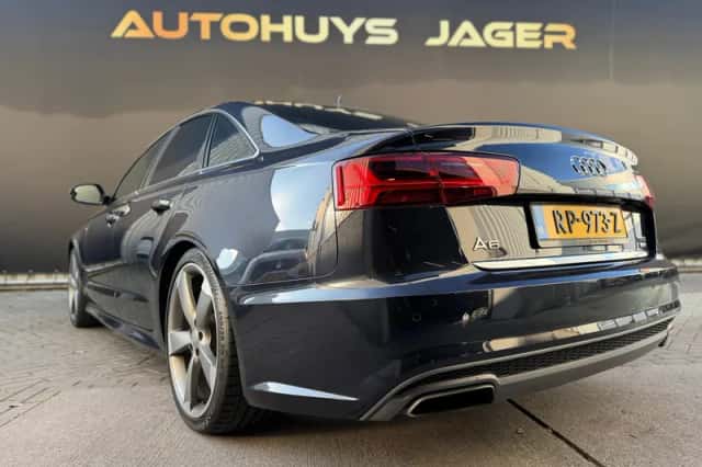 Audi A6 (2018) thumbnail 2