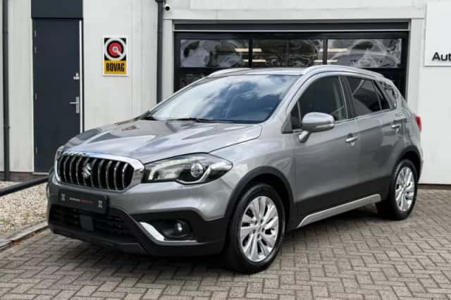 Suzuki S-Cross (2017) thumbnail 1
