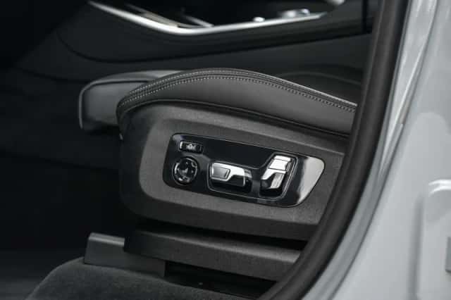 BMW X5 (2026) thumbnail 17