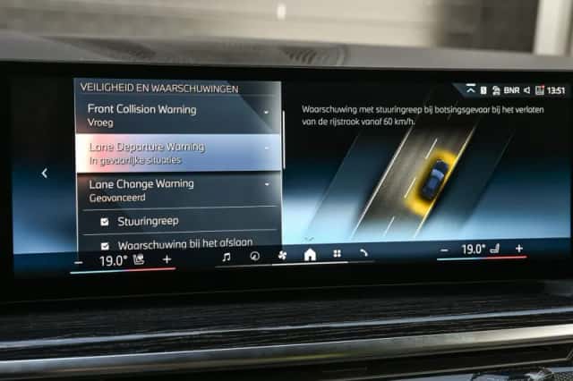 BMW X5 (2026) thumbnail 27