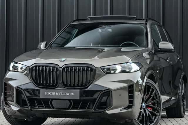BMW X5 (2025) thumbnail 1