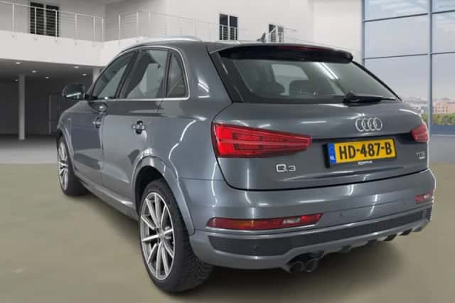 Audi Q3 (2015) thumbnail 4