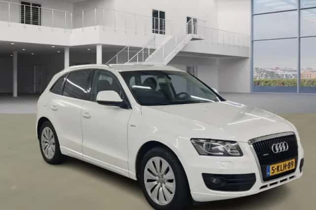 Audi Q5 (2012) thumbnail 2