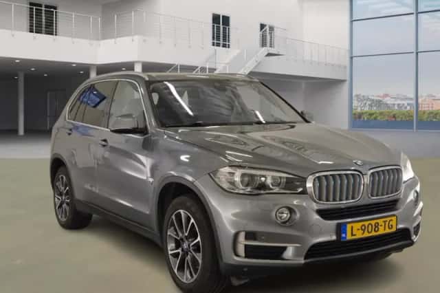 BMW X5 (2018) thumbnail 2