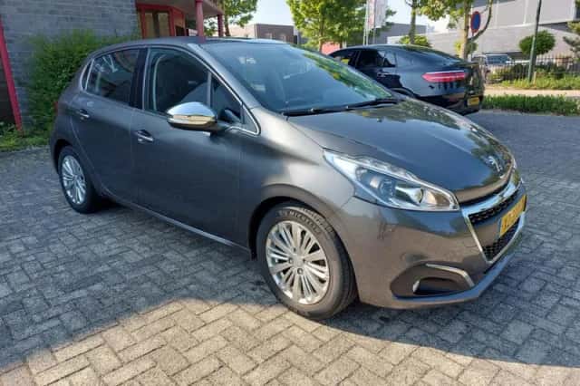 Peugeot 208 (2018) thumbnail 1