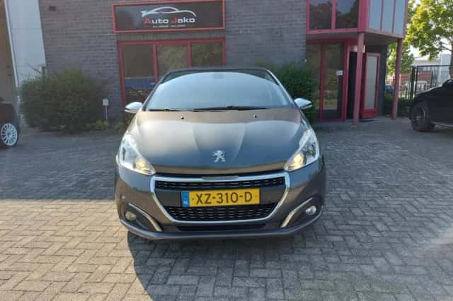 Peugeot 208 (2018) thumbnail 3