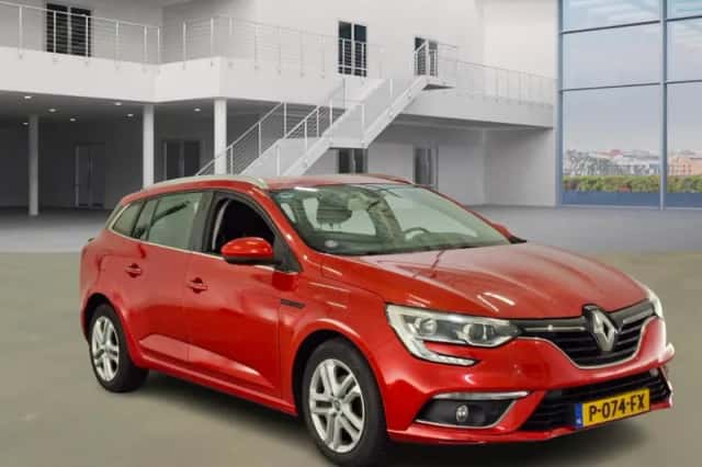 Renault Mégane (2017) thumbnail 2