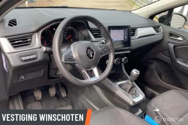 Renault Captur (2021) thumbnail 6
