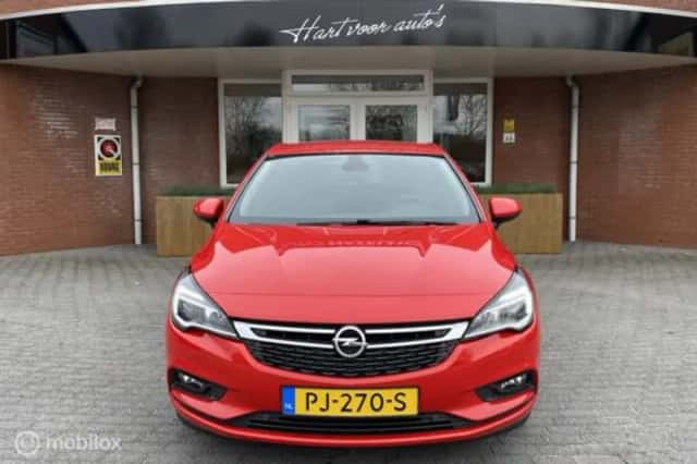 Opel Astra (2017) thumbnail 5