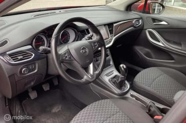Opel Astra (2017) thumbnail 6