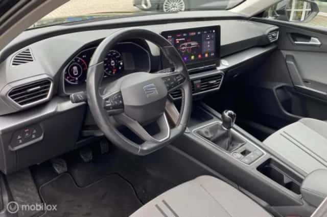 SEAT Leon (2021) thumbnail 6