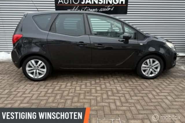 Opel Meriva (2014) thumbnail 4