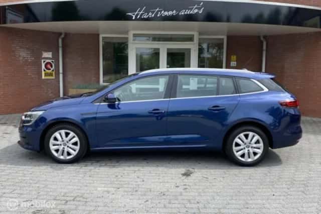Renault Mégane (2021) thumbnail 2