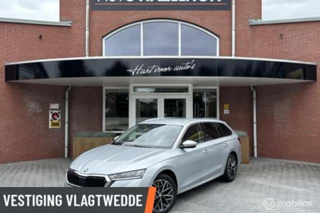 Škoda Octavia (2021) thumbnail 1