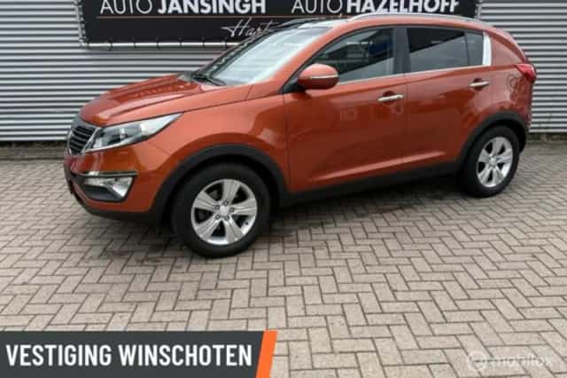 Kia Sportage (2012) thumbnail 1
