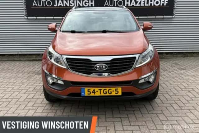 Kia Sportage (2012) thumbnail 5
