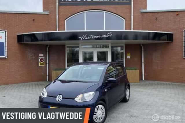 Volkswagen Up! (2015) thumbnail 1
