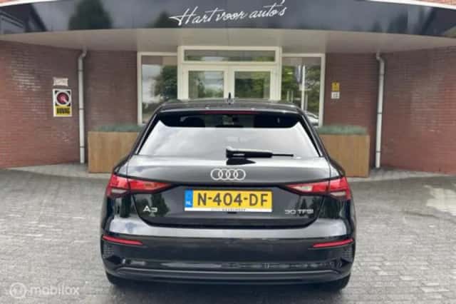 Audi A3 (2021) thumbnail 3