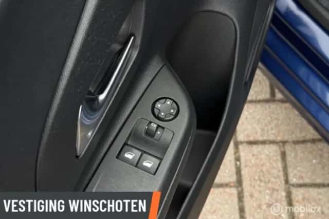 Opel Corsa (2021) thumbnail 6
