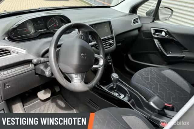 Peugeot 2008 (2019) thumbnail 6