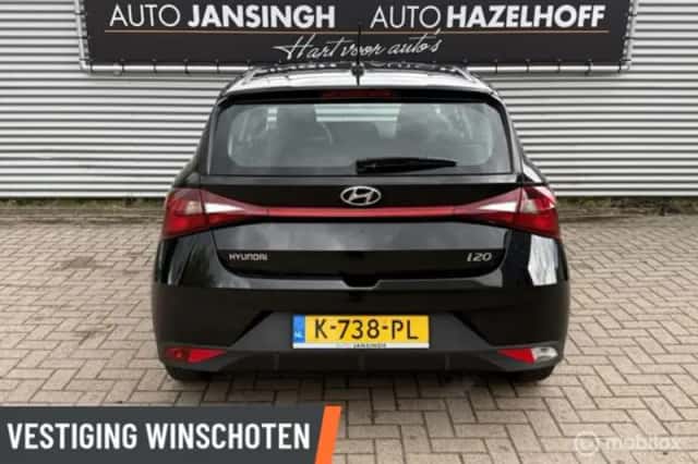 Hyundai i20 (2021) thumbnail 3