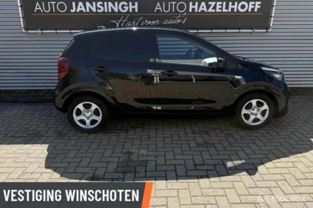 Kia Picanto (2022) thumbnail 4
