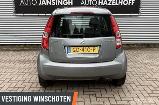 Suzuki Splash (2010) thumbnail 3