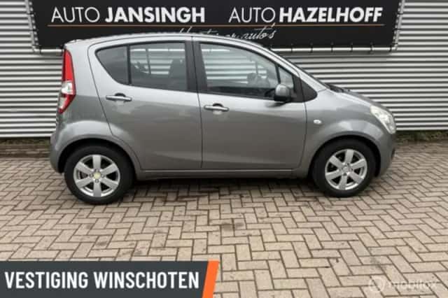 Suzuki Splash (2010) thumbnail 4
