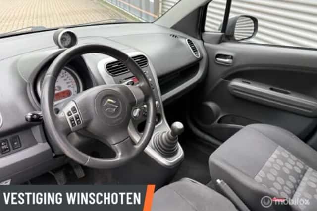 Suzuki Splash (2010) thumbnail 6