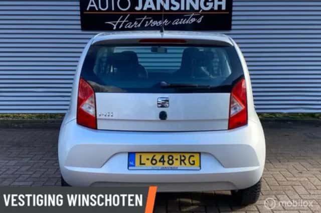 SEAT Mii (2015) thumbnail 3