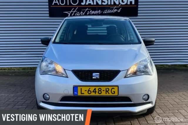 SEAT Mii (2015) thumbnail 5