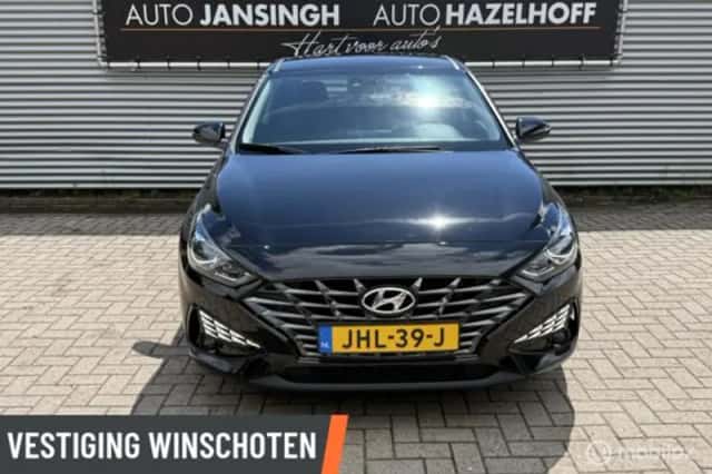 Hyundai i30 (2023) thumbnail 5