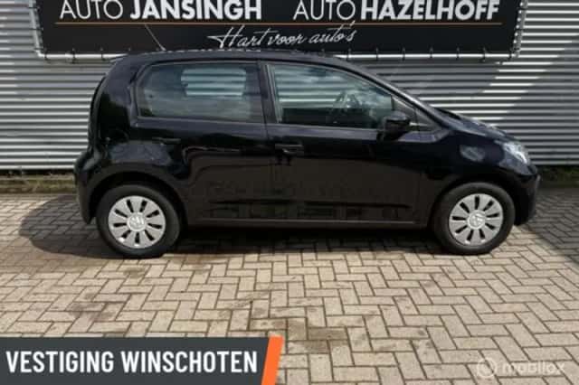 Volkswagen Up! (2020) thumbnail 4