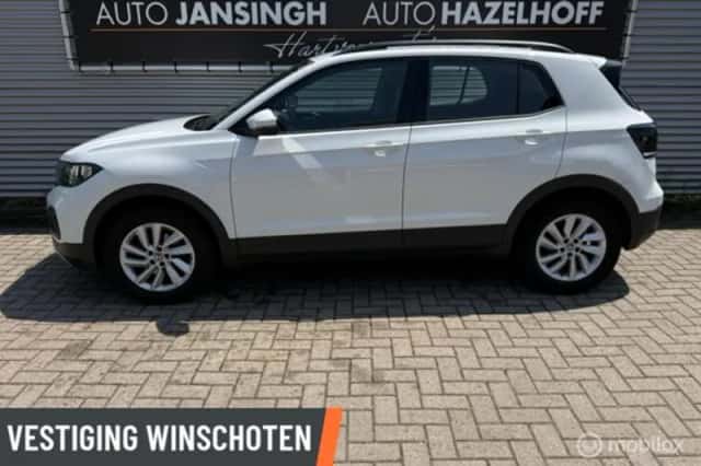 Volkswagen T-Cross (2020) thumbnail 2