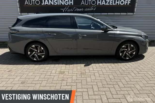 Peugeot 308 (2024) thumbnail 4